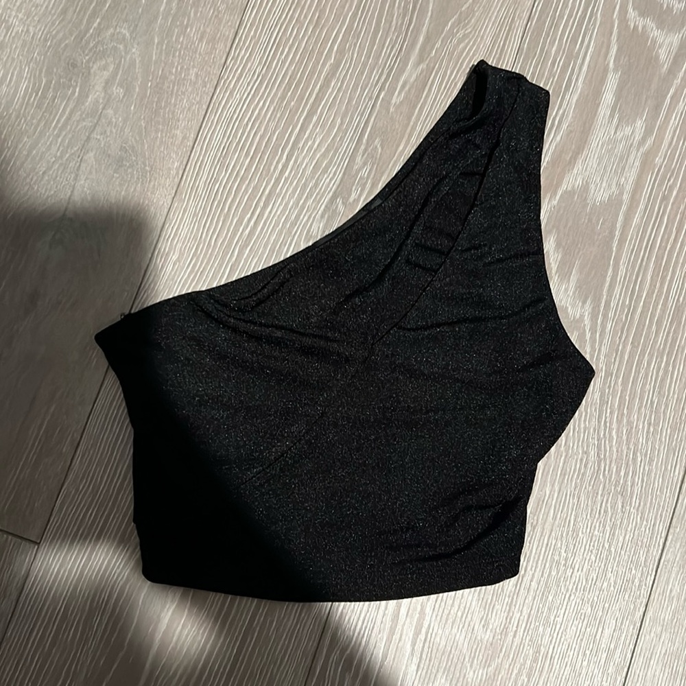 Black crop top